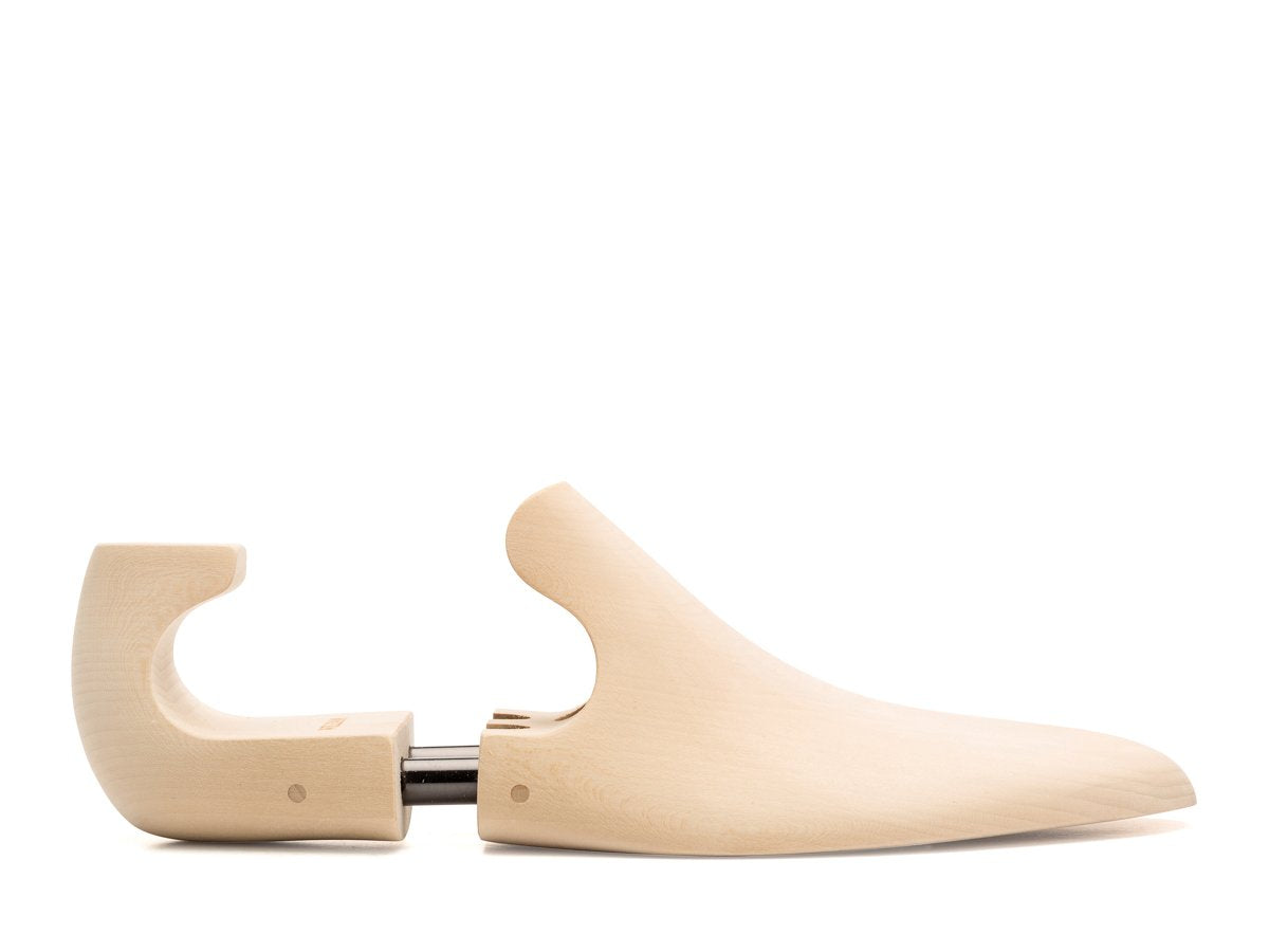 Side view of E width John Lobb William limewood shoe trees